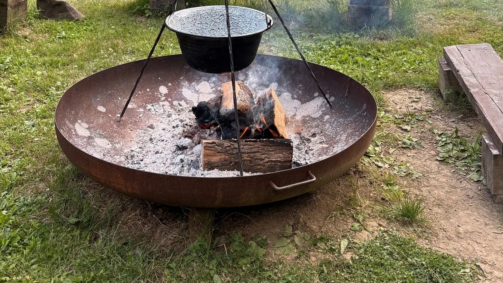 Večery u ohně